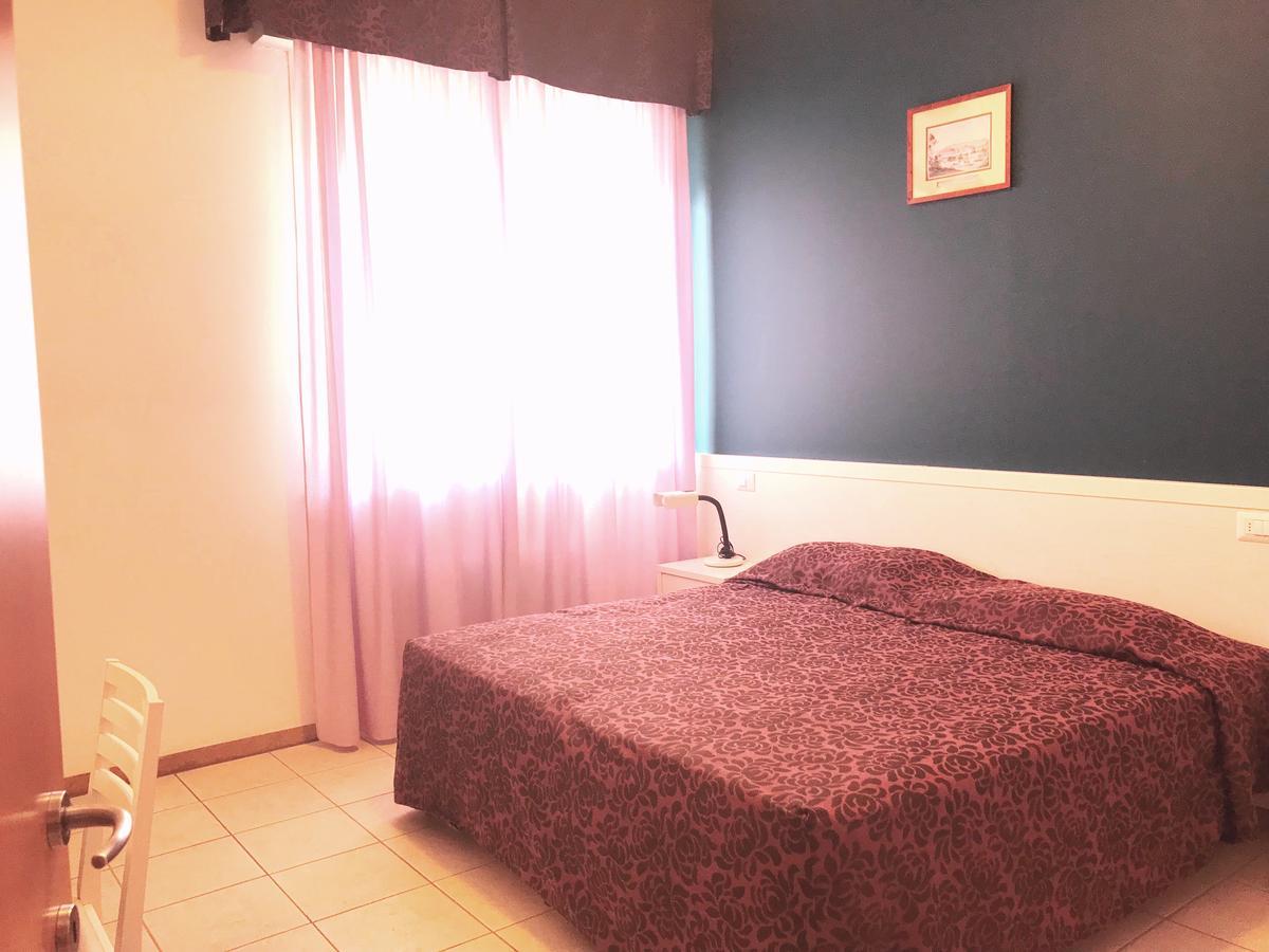 Roma Suite Apartments Cervia Exterior foto